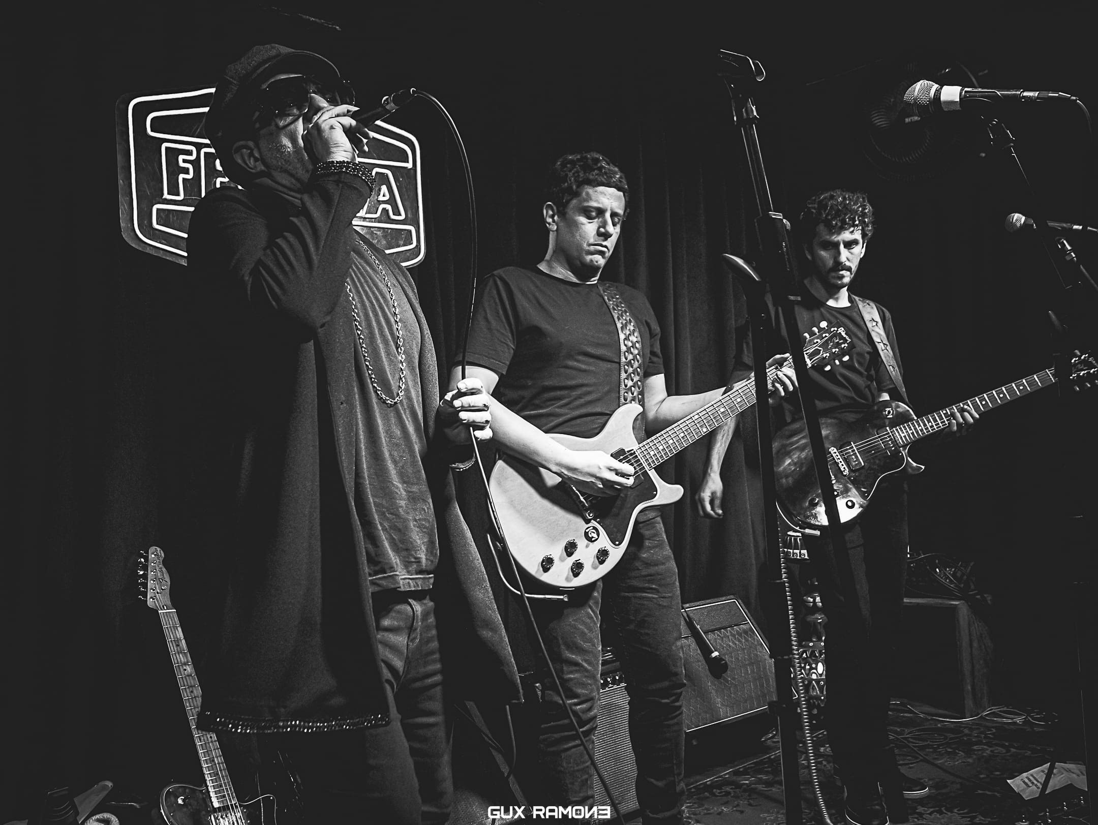 MAGOS en vivo en Ferona Bar, sábado 4 de julio de 2026