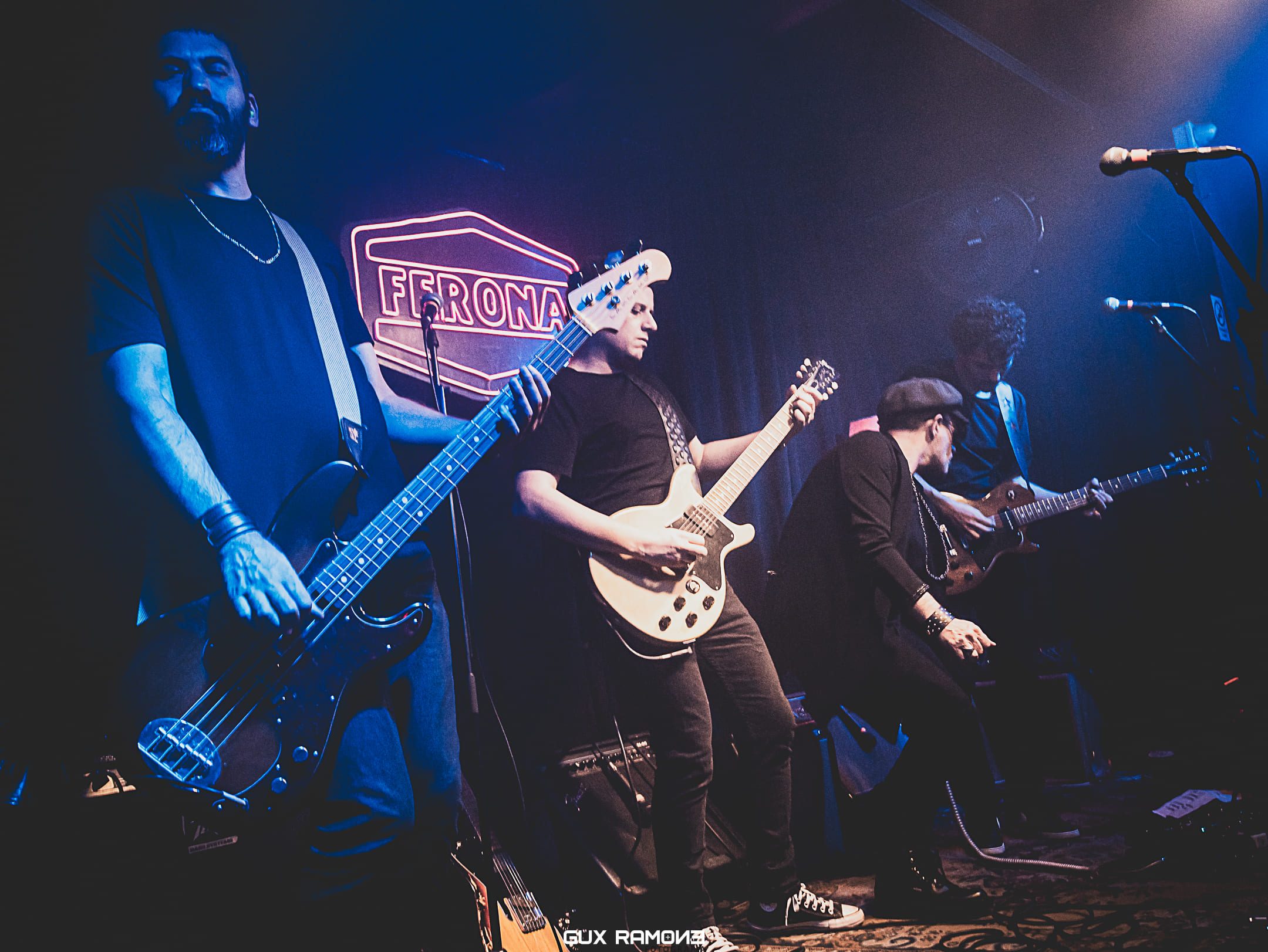 MAGOS en vivo en Ferona Bar, sábado 4 de julio de 2026