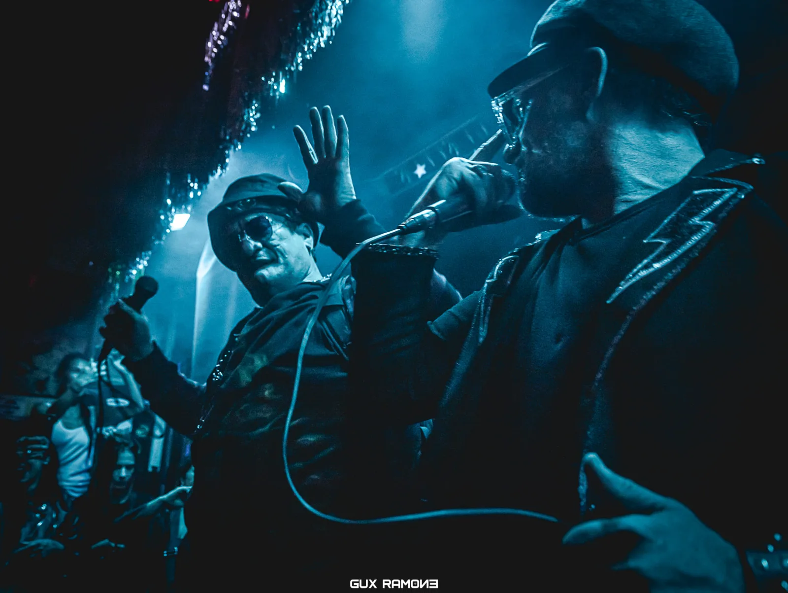 Registro del show de MAGOS en Carnal Bar, julio de 2026